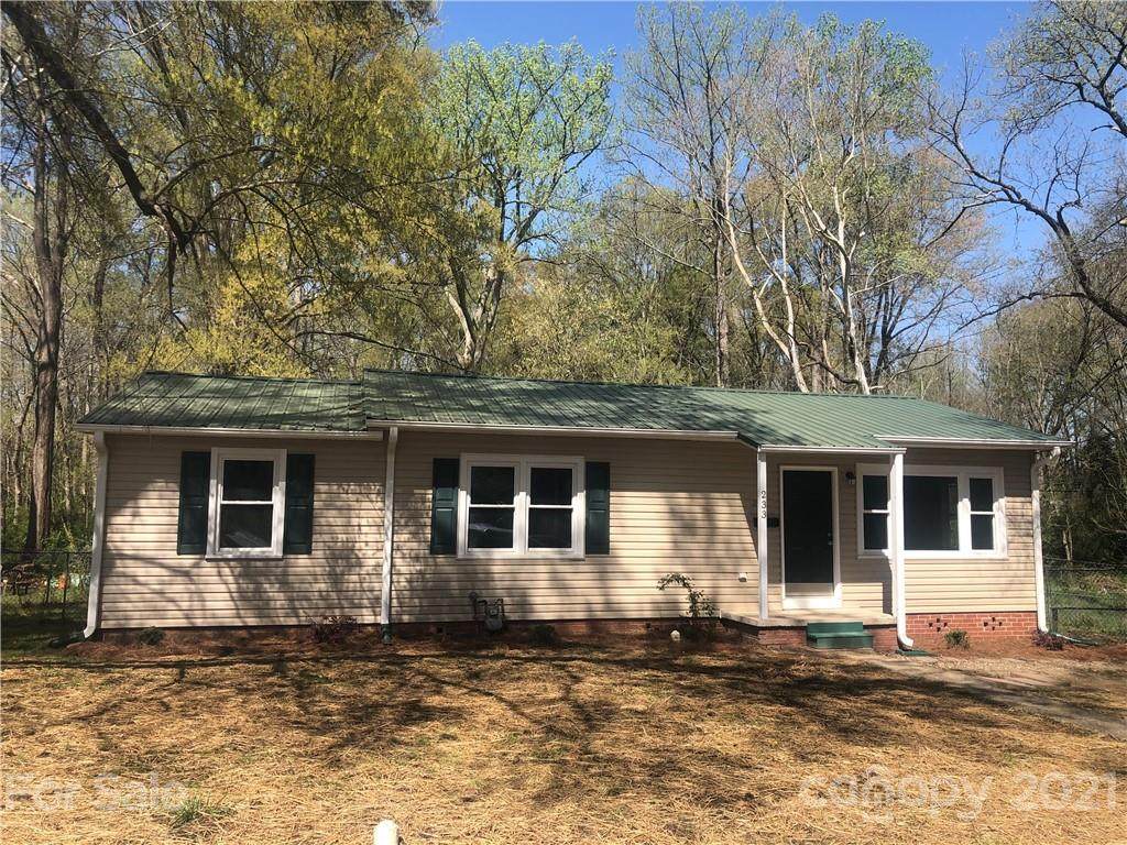 233 Charlotte Street - Photo 1