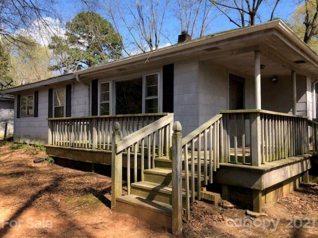 141 Andrews Street - Photo 1
