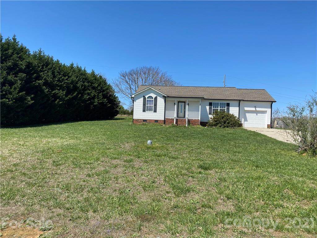 3920 White Tail Lane - Photo 1