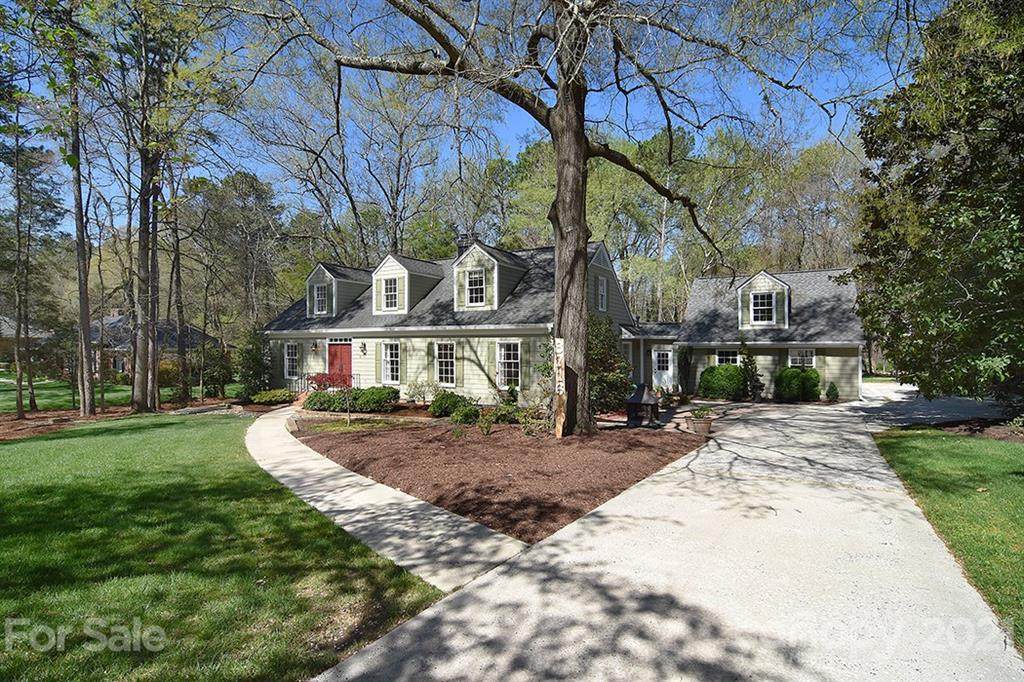 8716 Bee Tree Circle - Photo 1