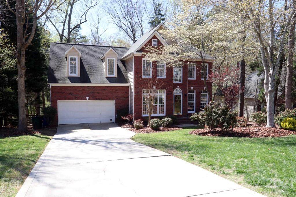 1566 Hawthorne Drive - Photo 1