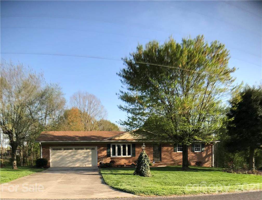 3107 Short Road - Photo 1