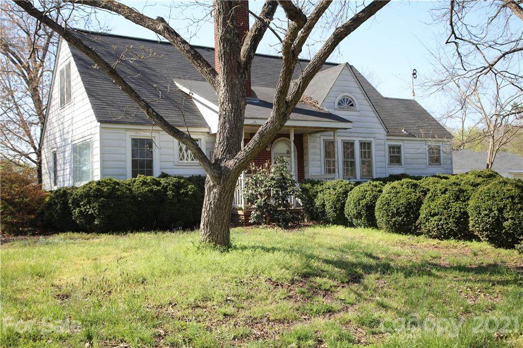 581 Hicks Creek Road - Photo 1