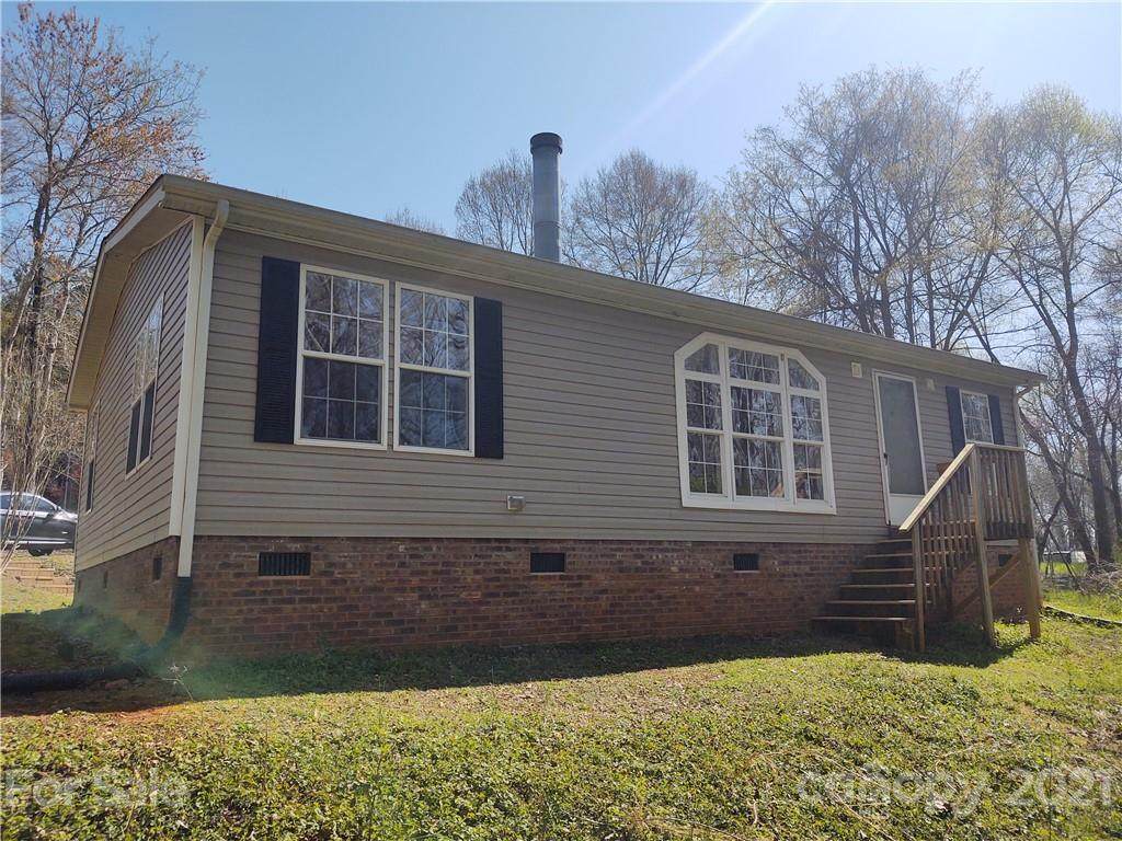 257 Eastview Drive - Photo 1
