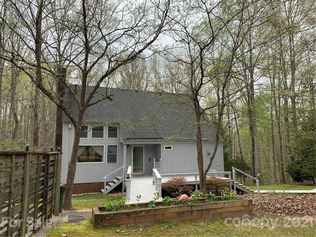 135 Sawtooth Lane - Photo 1