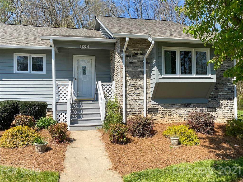 1204 Wellington Hills Circle - Photo 1