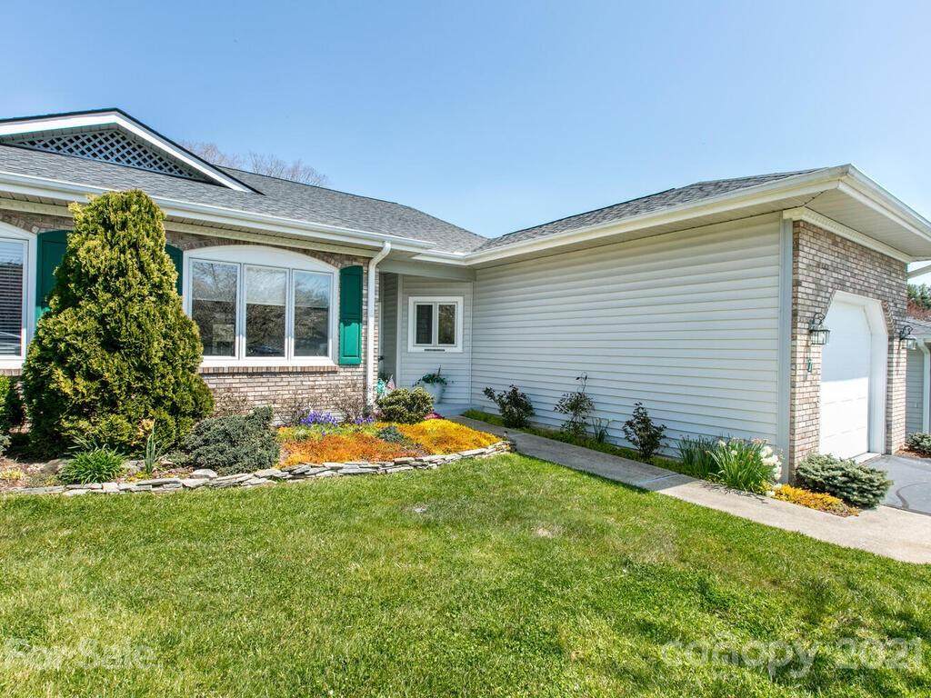 7 Country Meadows Lane - Photo 1