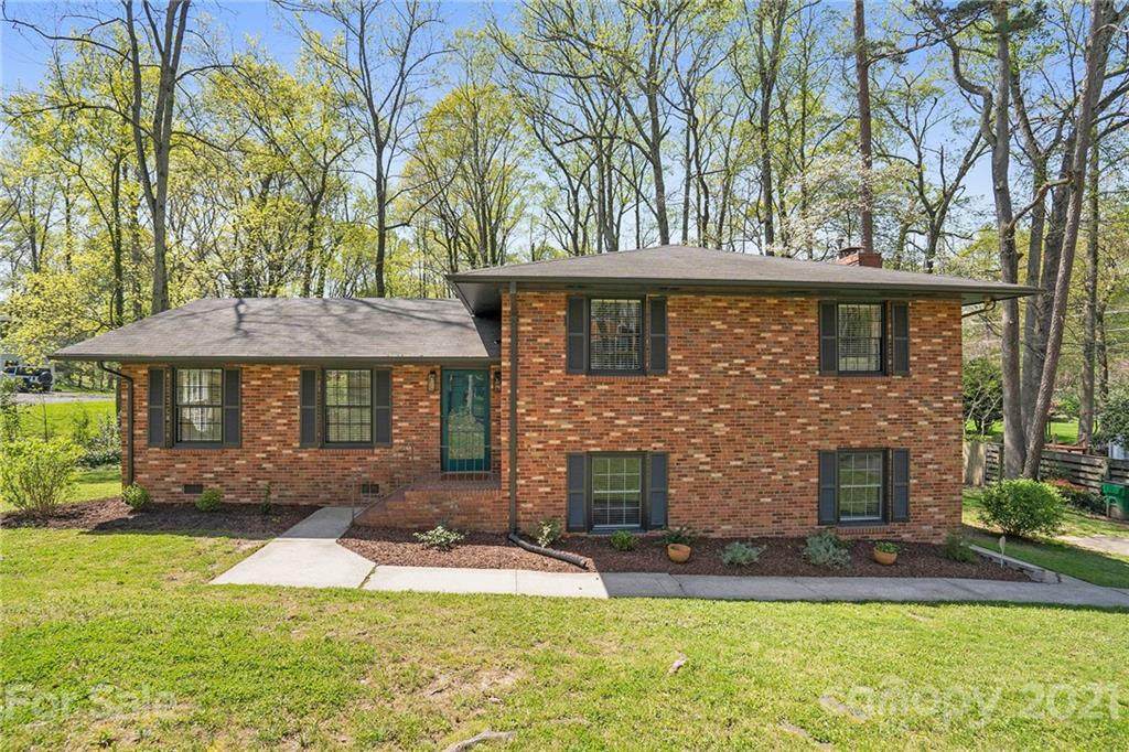 5801 Doncaster Drive - Photo 1