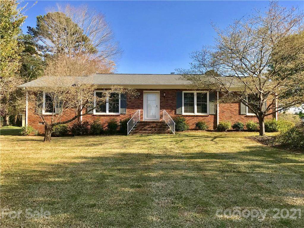 1506 Springsteen Road - Photo 1