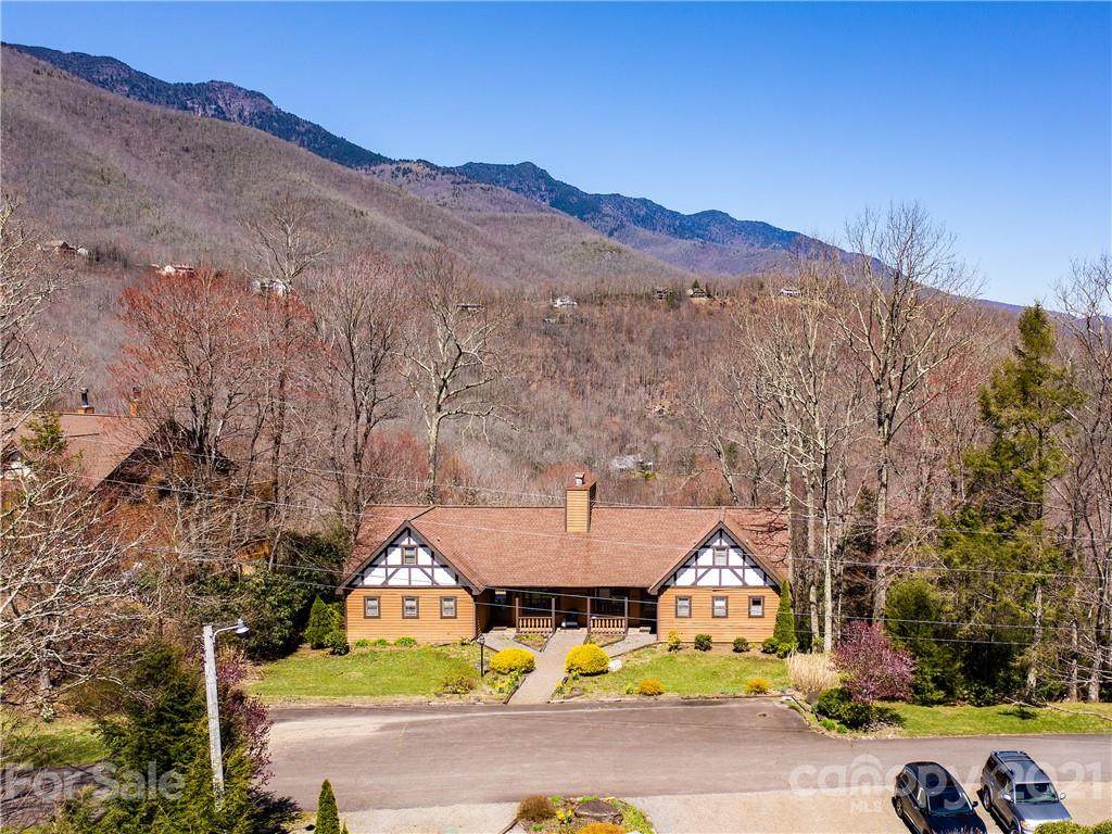 418 Overlook Drive - Photo 1