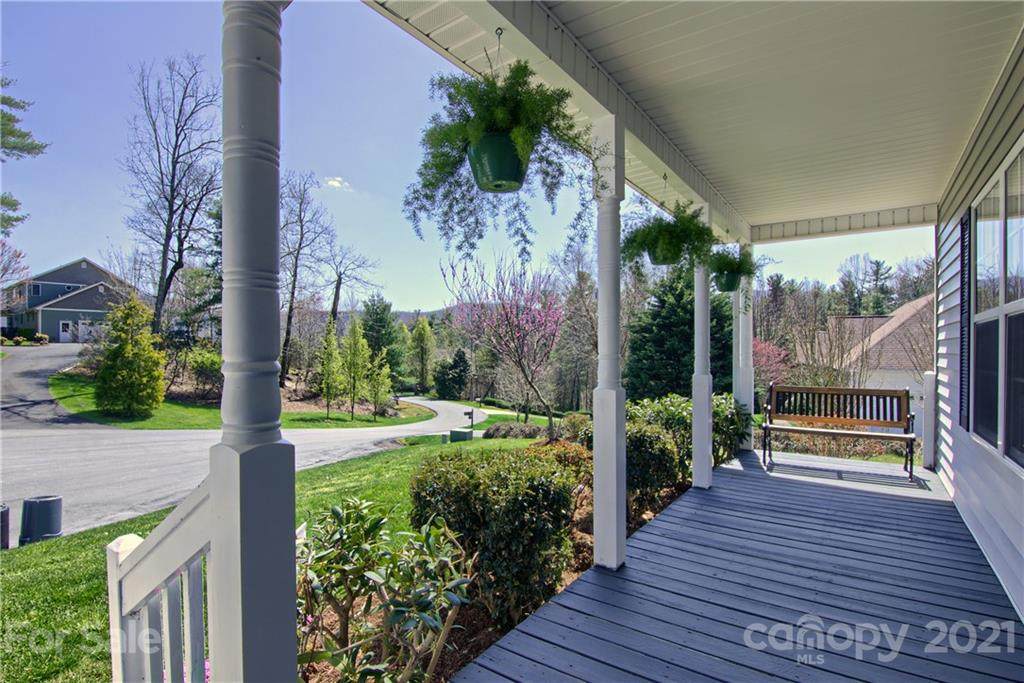 481 Kanuga Forest Drive - Photo 1