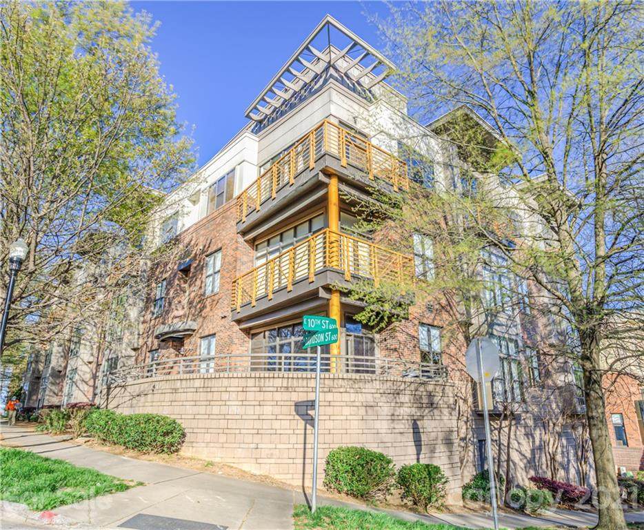 742 Davidson Street - Photo 1