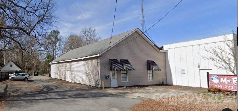 911 Main Street - Photo 1