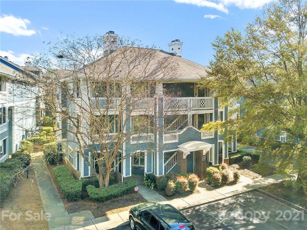 611 Olmsted Park Place - Photo 1