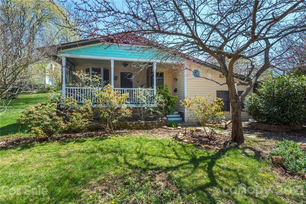 50 Maple Crescent Street - Photo 1