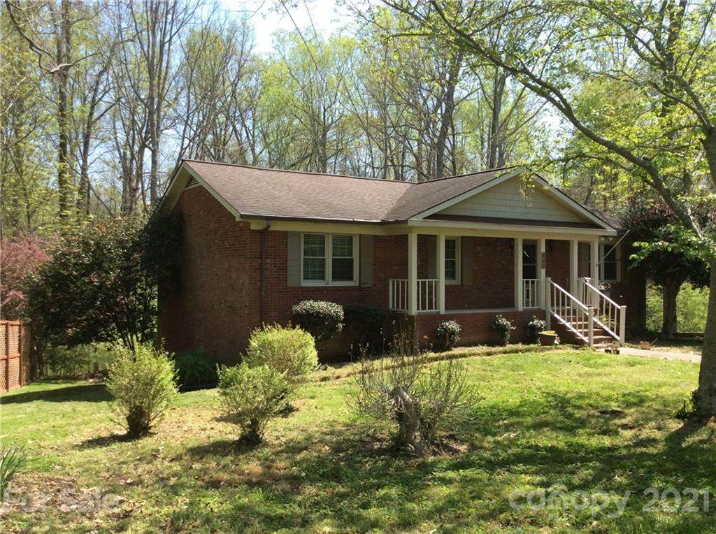 645 Bee Tree Road - Photo 1