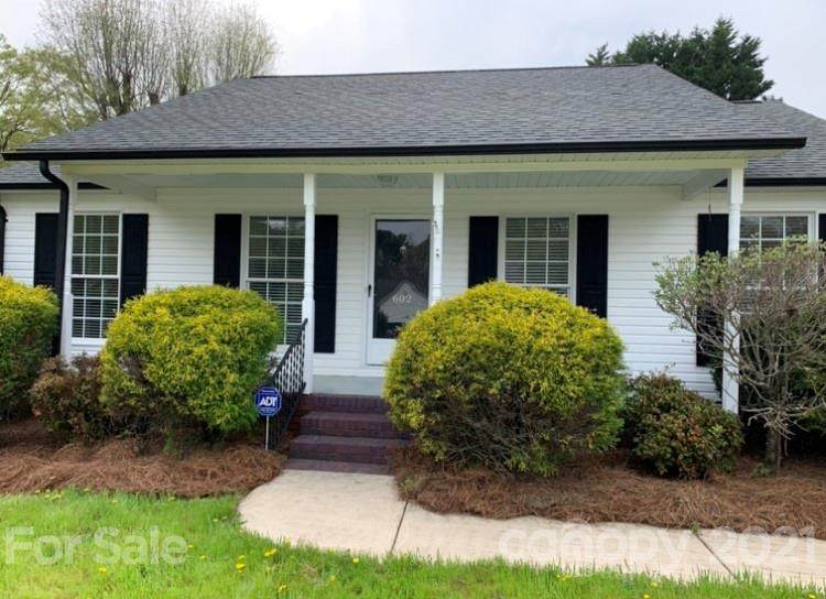 602 Chapel Street - Photo 1