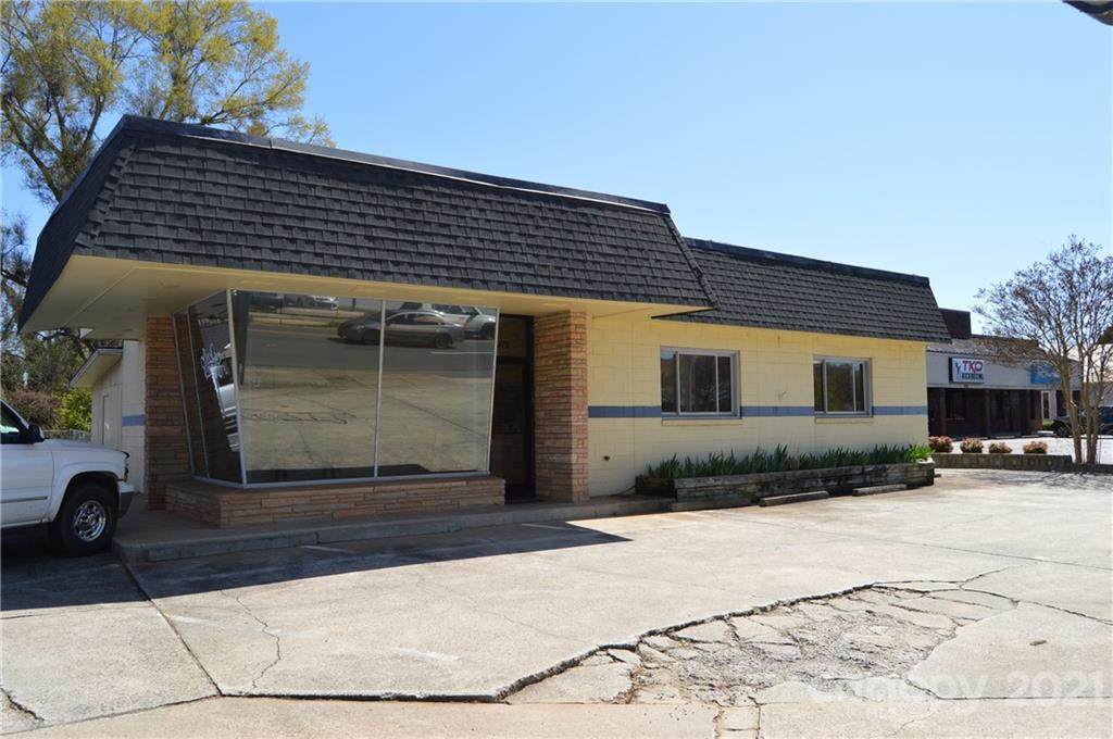 970 Davie Avenue - Photo 1