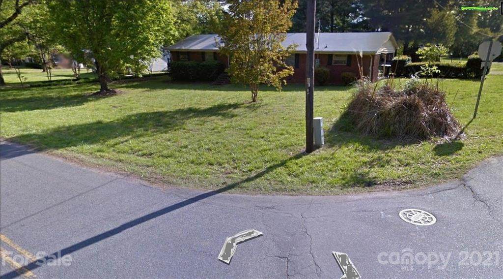 707 Providence Street - Photo 1