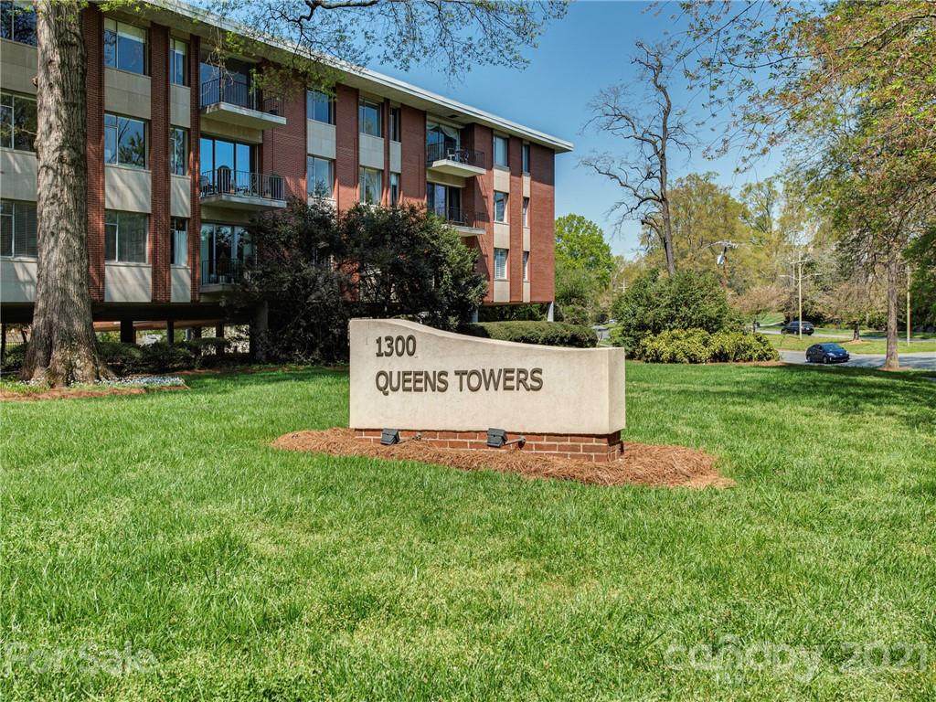 1300 Queens Road - Photo 1
