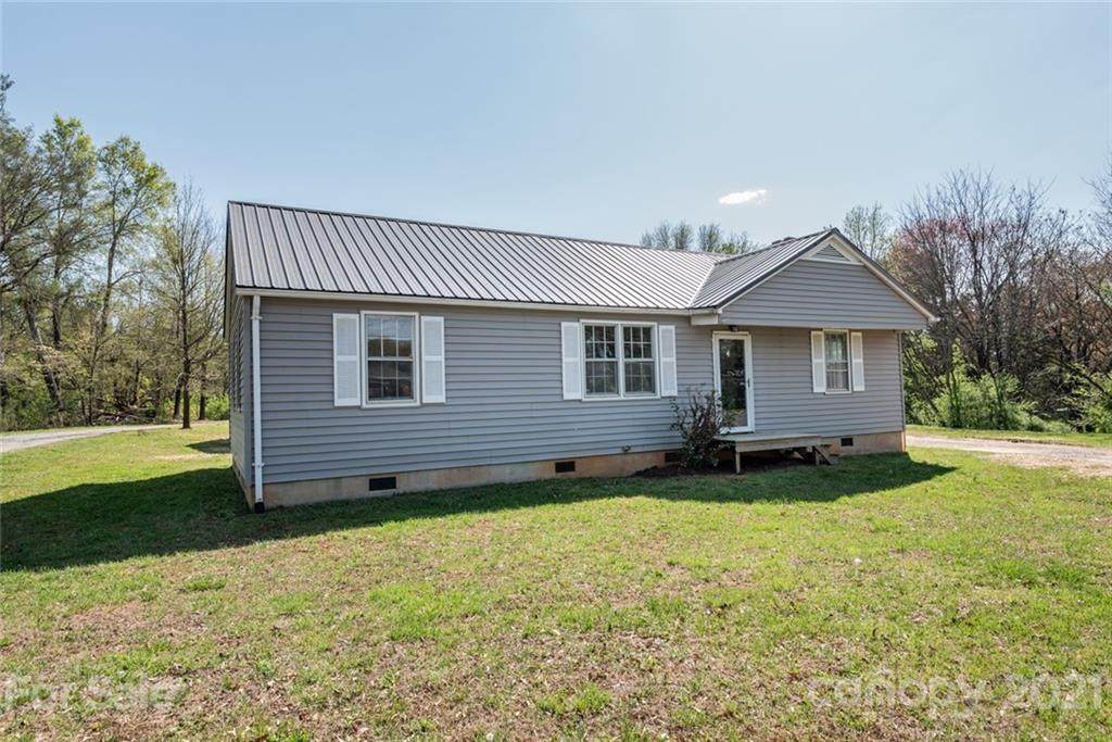 2605 2nd Avenue - Photo 1