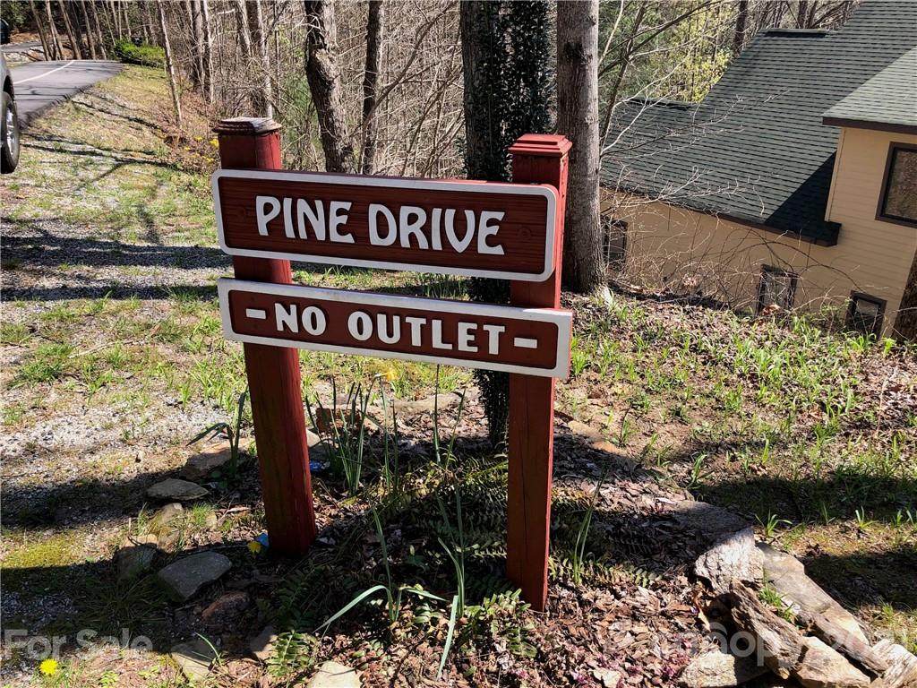 8 Pine Drive - Photo 1