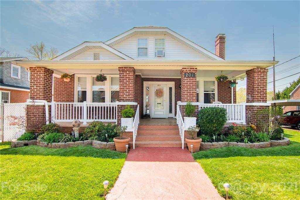 201 Park Street - Photo 1