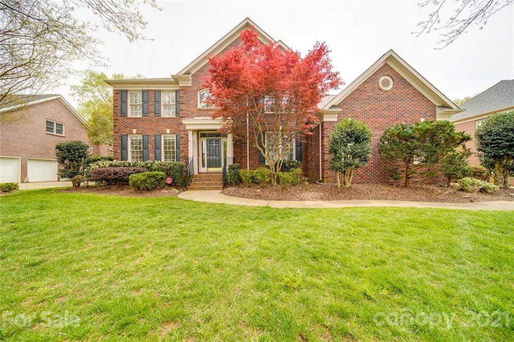 5723 Legacy Circle - Photo 1