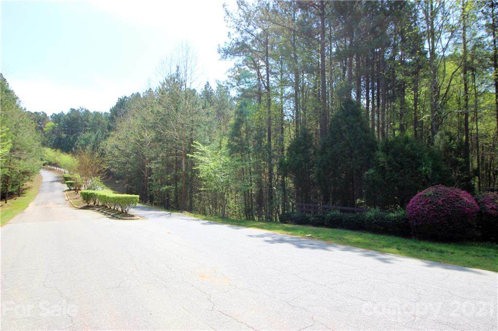 190 Windingwood Drive - Photo 1