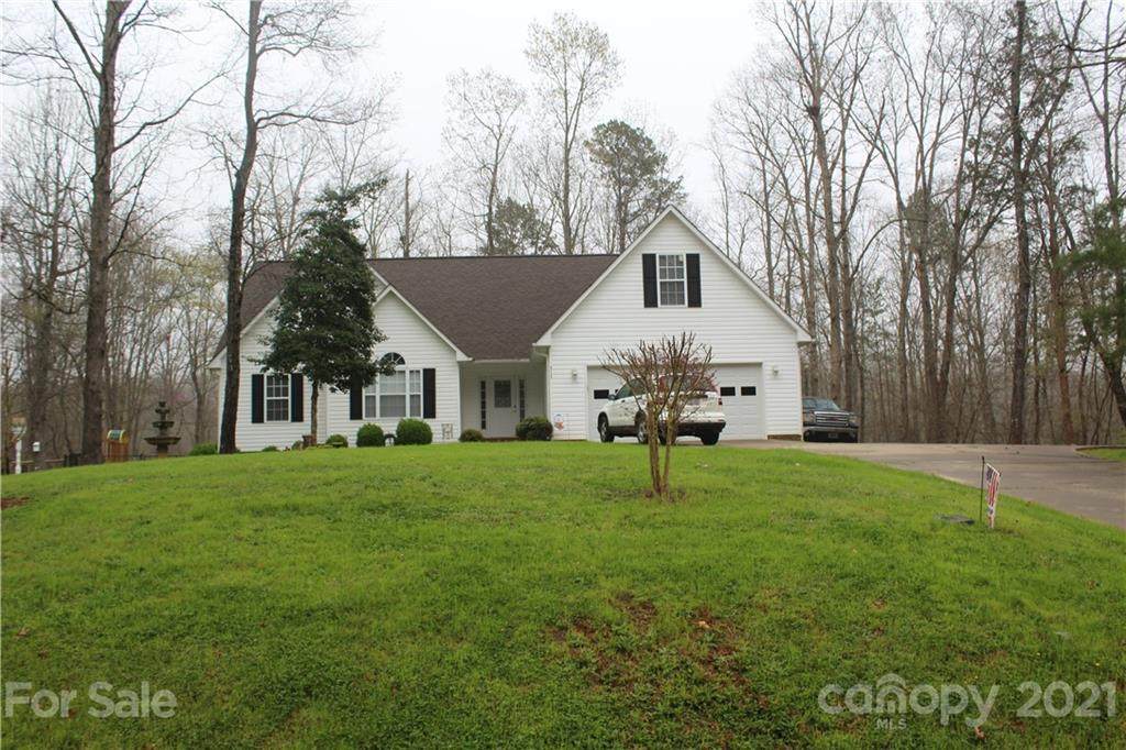 313 Lakeshore Drive - Photo 1