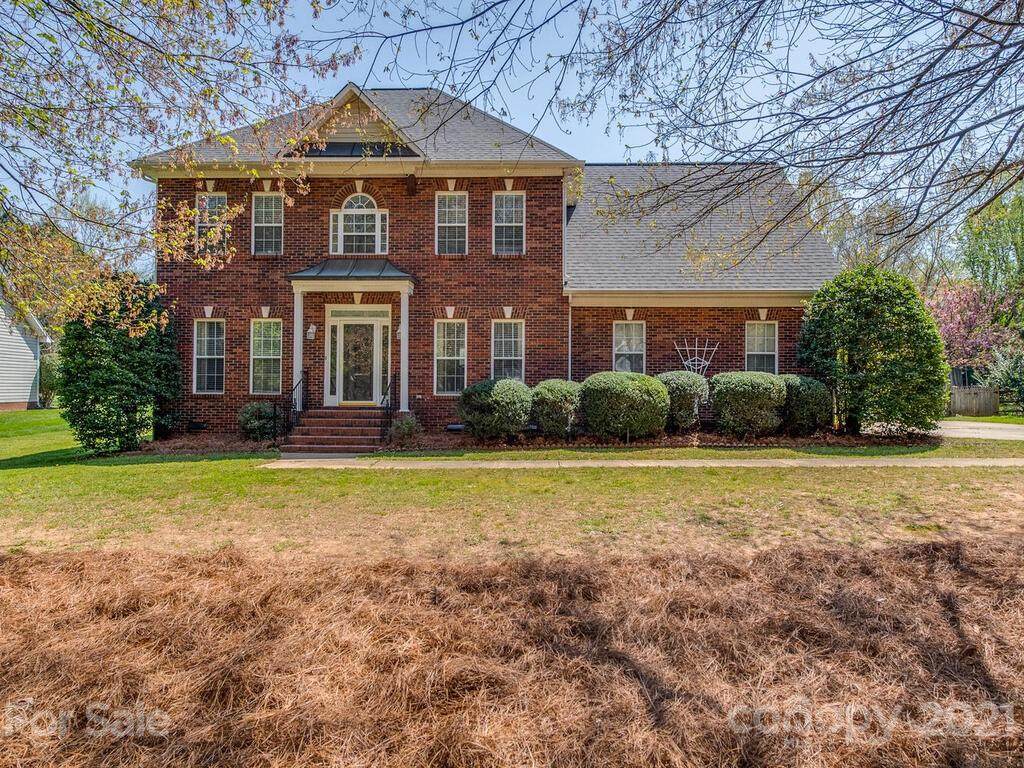 542 Dovefield Drive - Photo 1