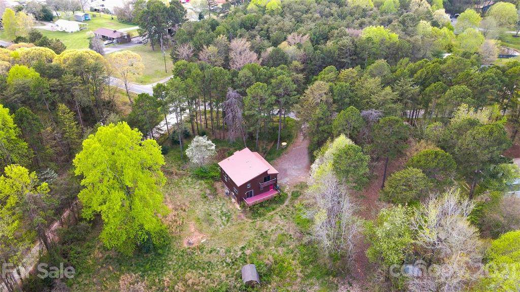 146 Robinson Road - Photo 1