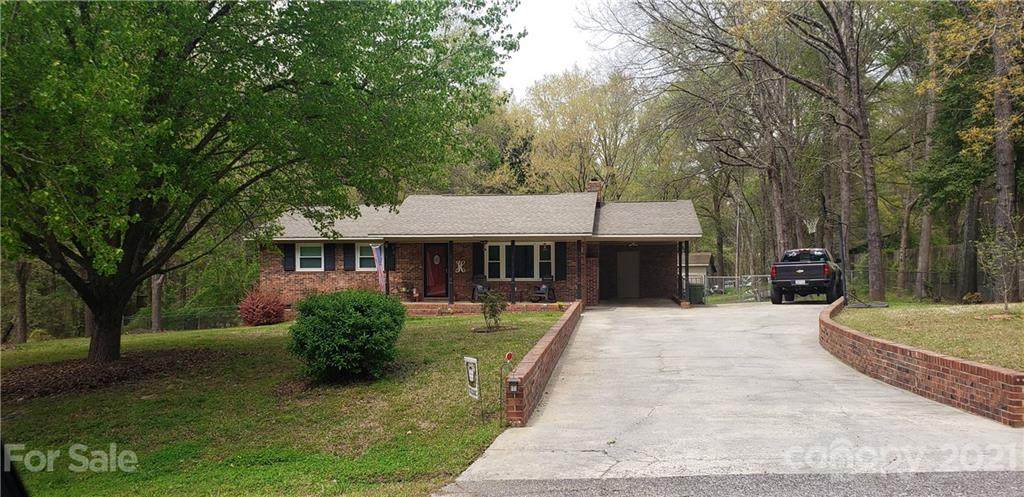 2963 Oakland Drive - Photo 1