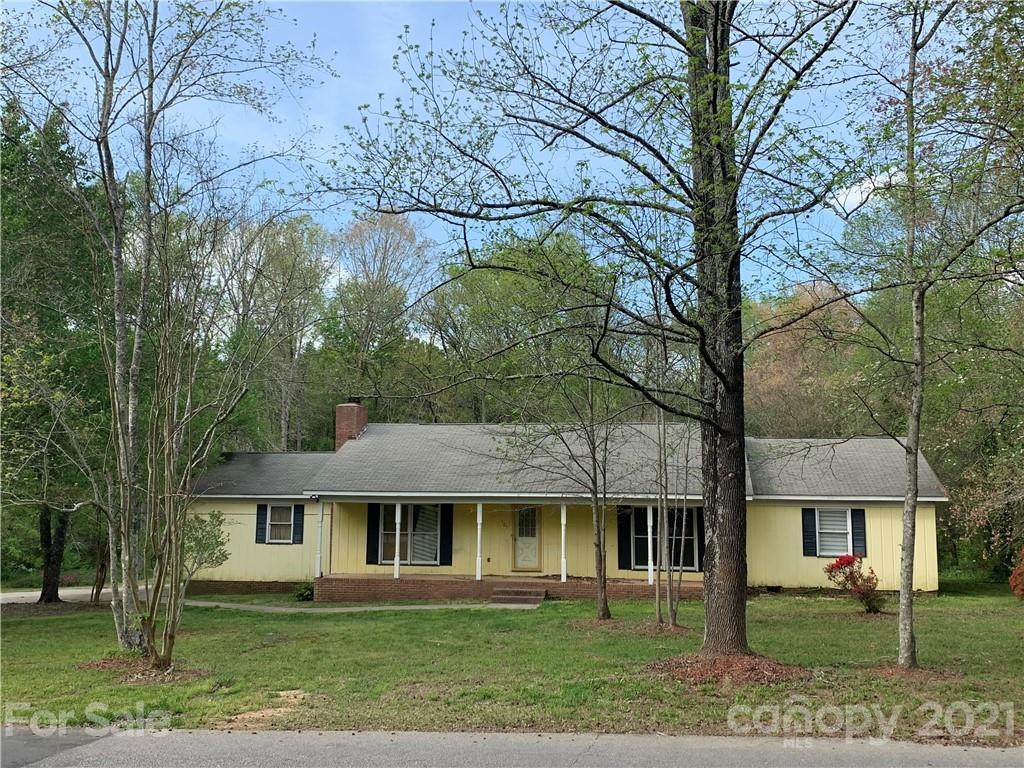 107 Carmen Street - Photo 1