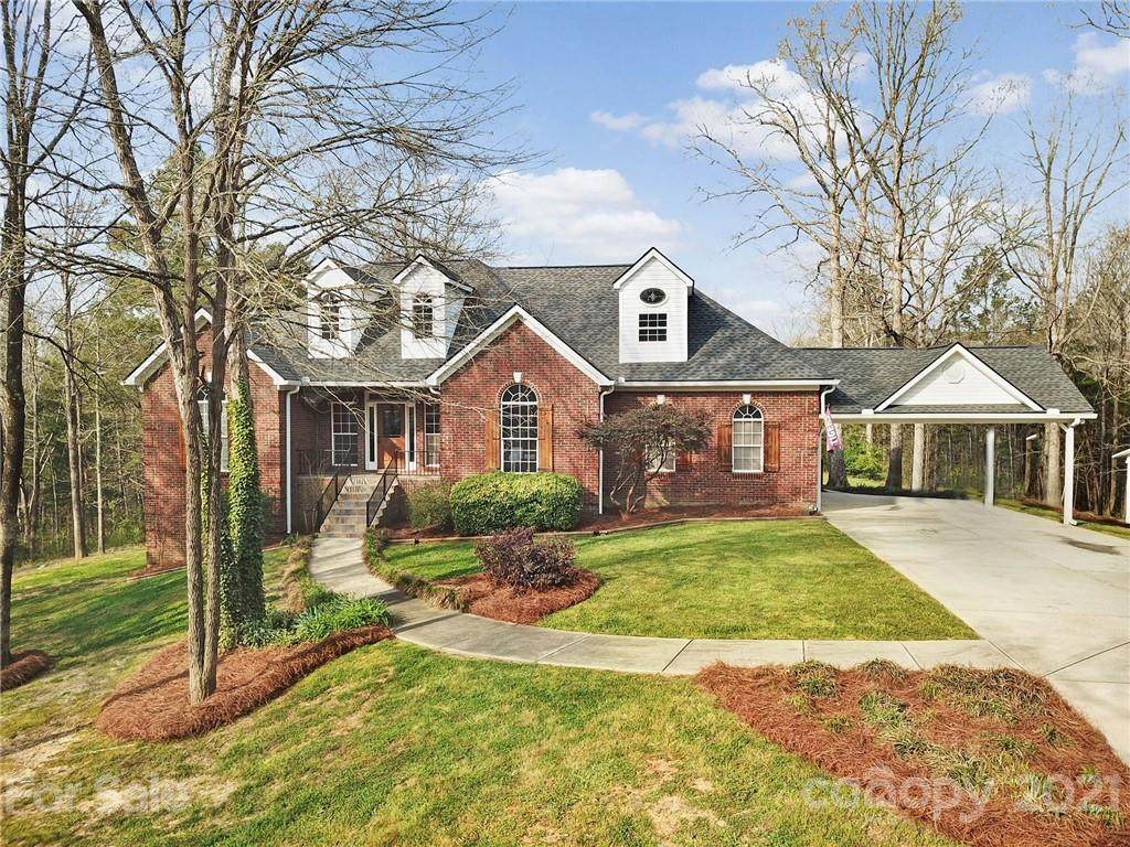 2830 Point Drive - Photo 1