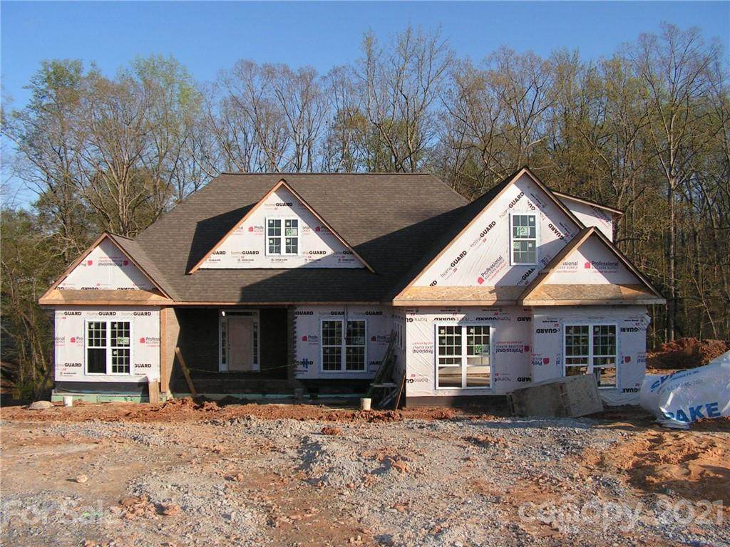 203 Wintergreen Court - Photo 1