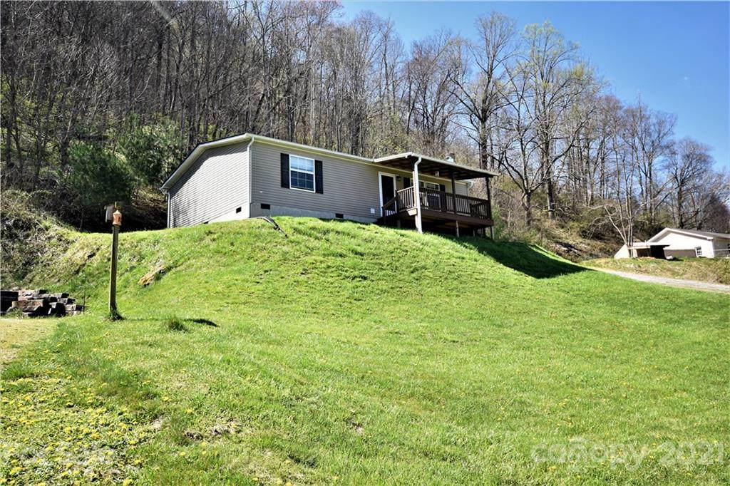 359 Rovingwood Drive - Photo 1