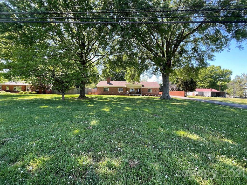 2740 Charlotte Highway - Photo 1