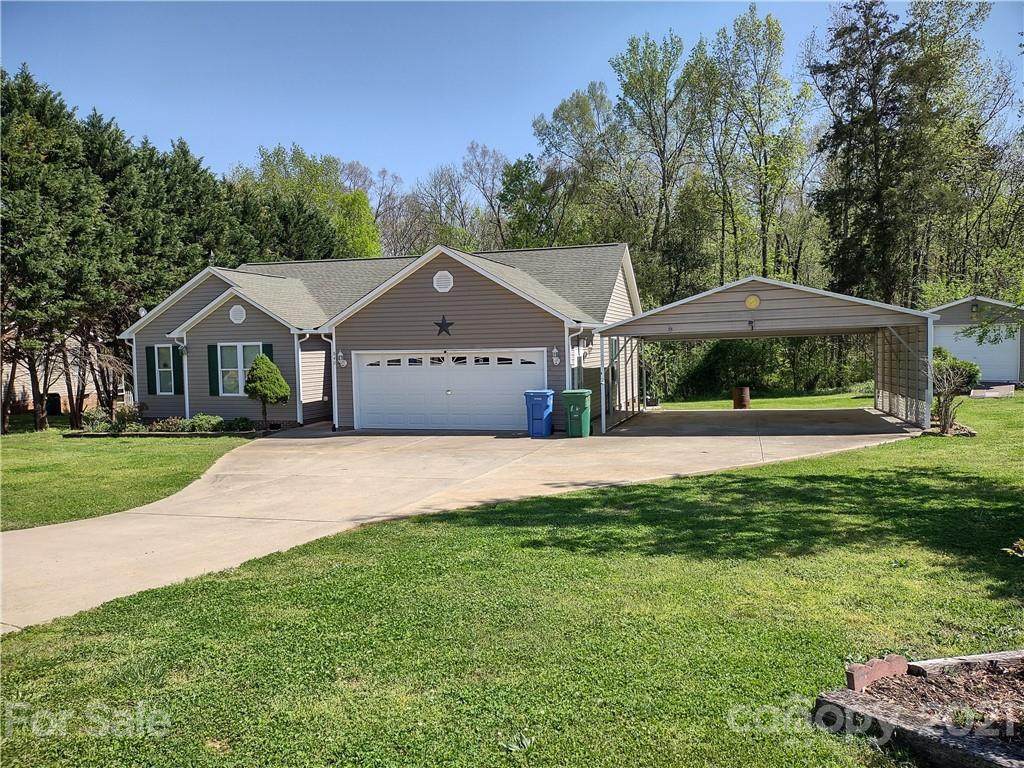 640 Mountain Place - Photo 1