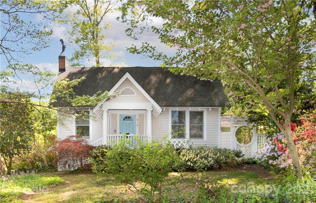 616 Lucas Street - Photo 1