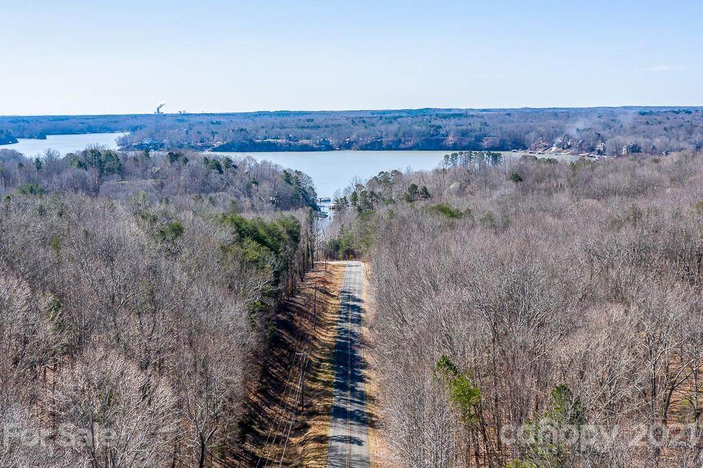 000 Laurel Cove Road - Photo 1