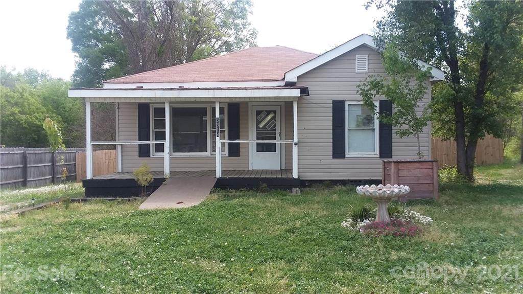 3314 Goble Street - Photo 1