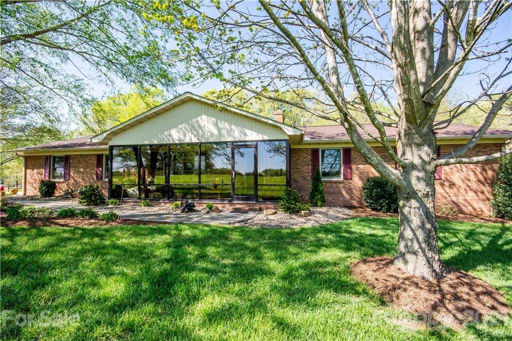 190 Swann Road - Photo 1
