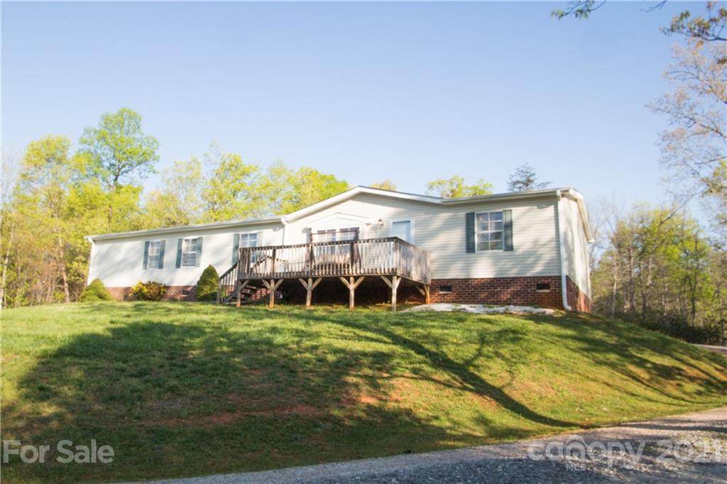 450 Woodsong Drive - Photo 1