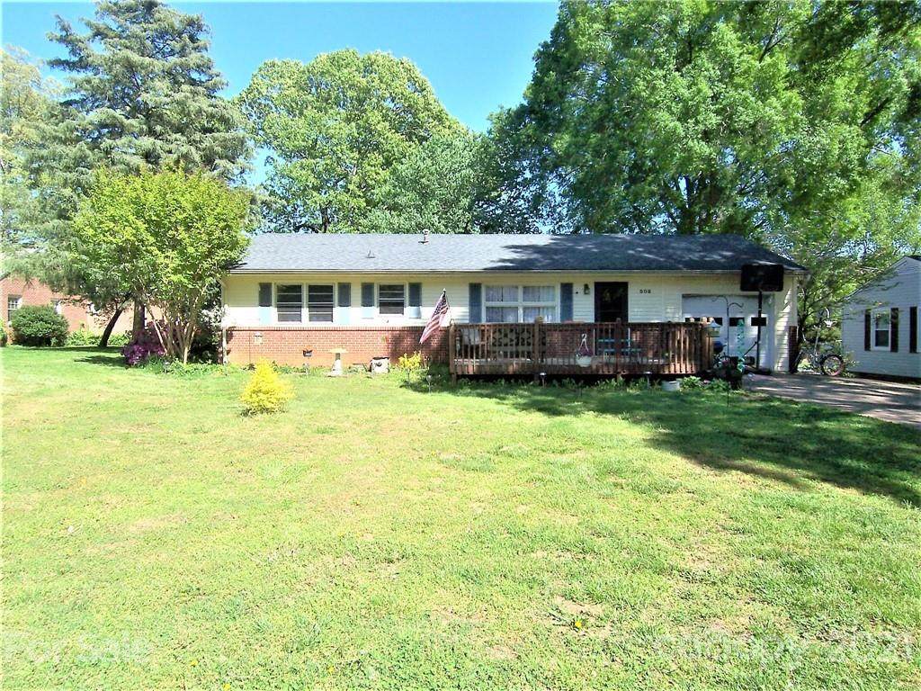 808 Monroe Avenue - Photo 1