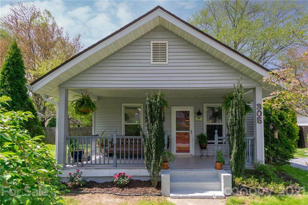 305 Spring Street - Photo 1