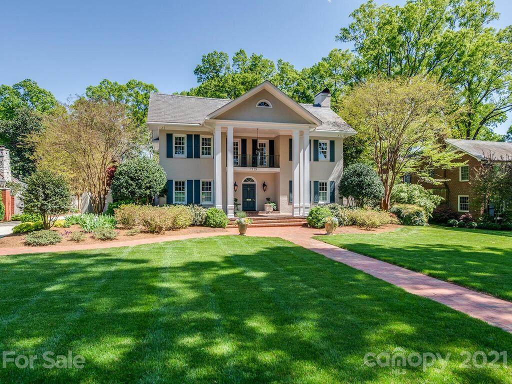 1719 Queens Road - Photo 1