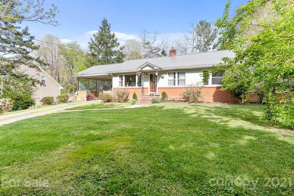 24 Blackstone Avenue - Photo 1