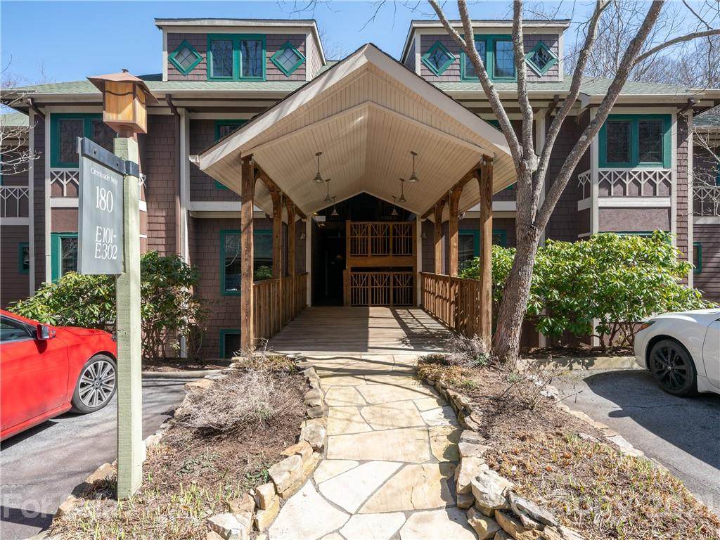 180 Creekside Way - Photo 1