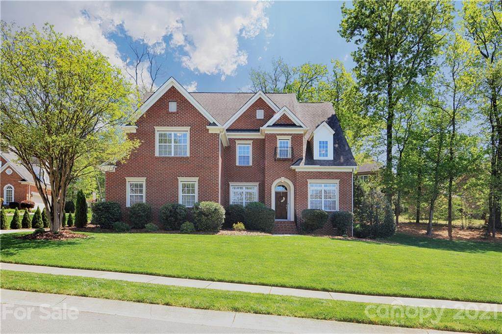3925 Balmoral Avenue - Photo 1